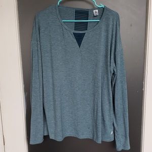 Light long sleeve tee with front and back detail